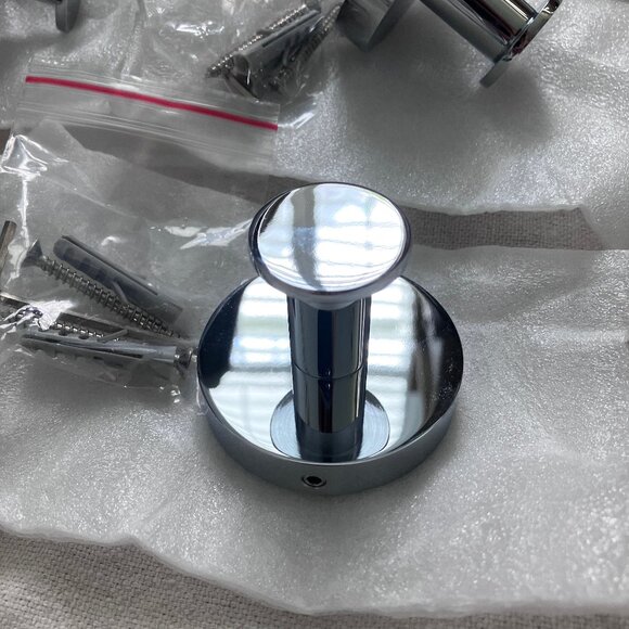 KRAUS Elie 4 Bathroom Robe and Towel Hooks Silver Polished Chrome Set Round Knob - Picture 3 of 6